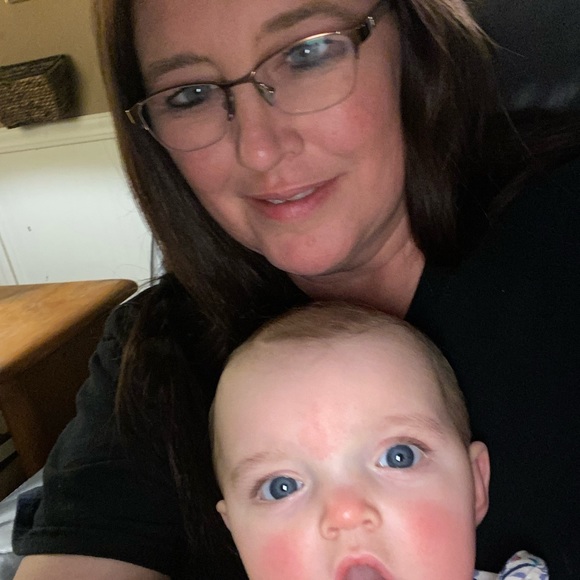 Meet your Posher, Dana - Picture 2 of 3